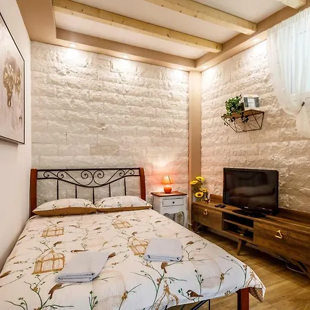 Апартаменти Saint Lucas