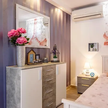 Saint Lucas Апартаменти