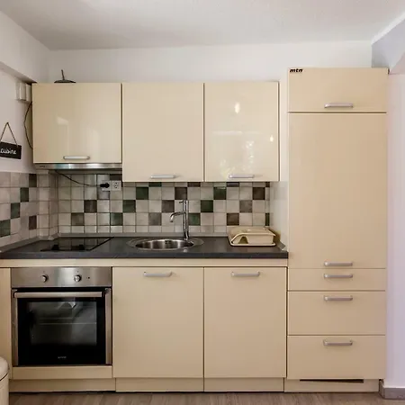 Апартаменти Saint Lucas